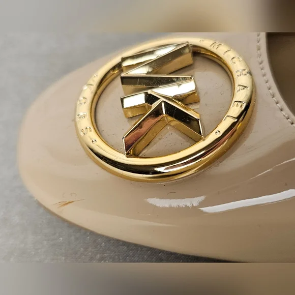 Michael Kors Fulton Nude Patent Leather Ballet Flats Gold MK Logo 6M - Picture 10 of 14